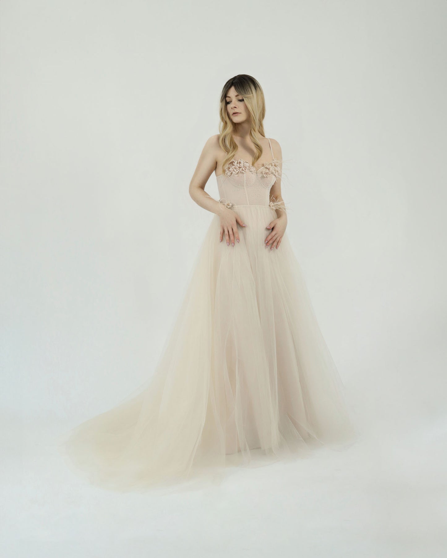 Suknia Slubna z Trenem Maxi Wedding Flowers Elegance Dress